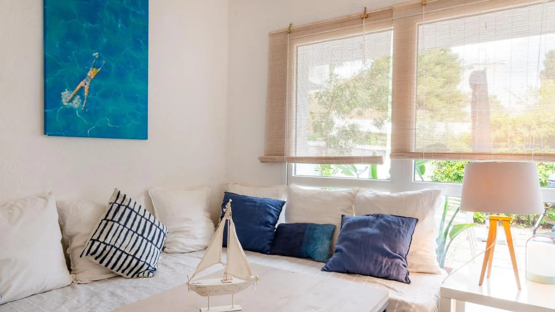 Casa Blava Beach House L'Escala Spain